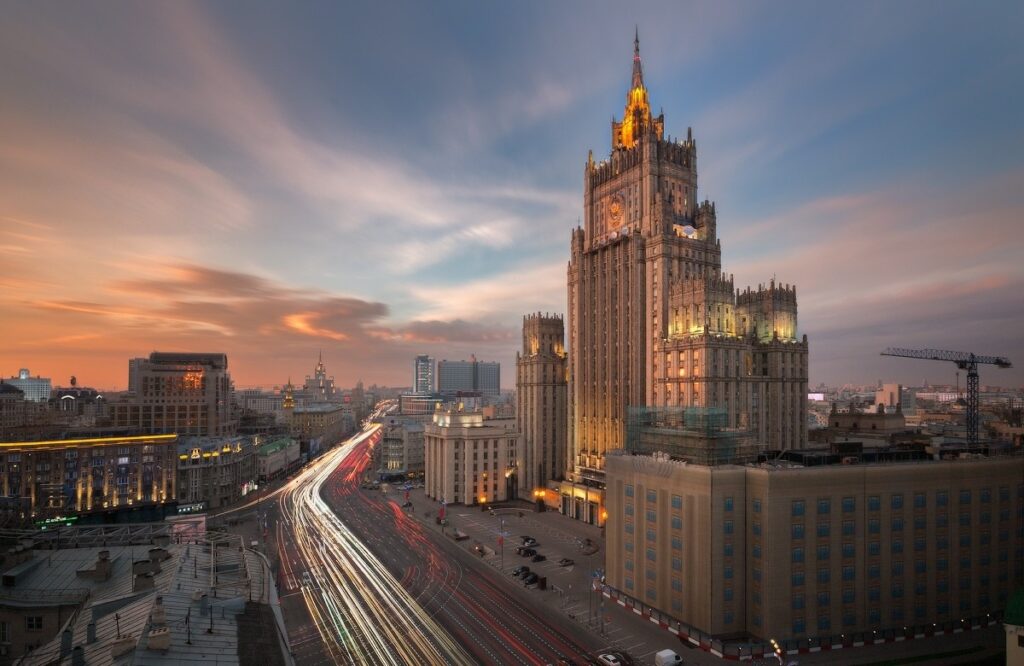 «По сталинским высоткам»: путешествие в эпоху величия и тайн 2