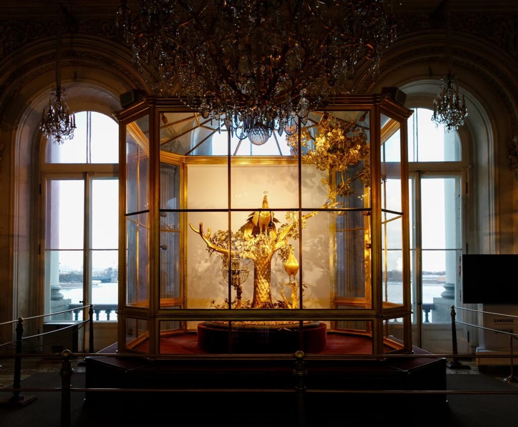 «Новый год в Зимнем дворце»: как водить ребёнка по Эрмитажу, чтобы он не заскучал — и полюбил историю 6