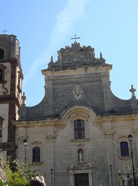   Собор Святого Бартоломео         