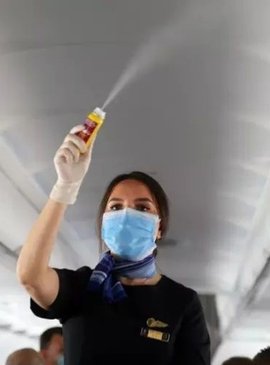 Чего следует избегать в самолете, чтобы не заразиться коронавирусом 1